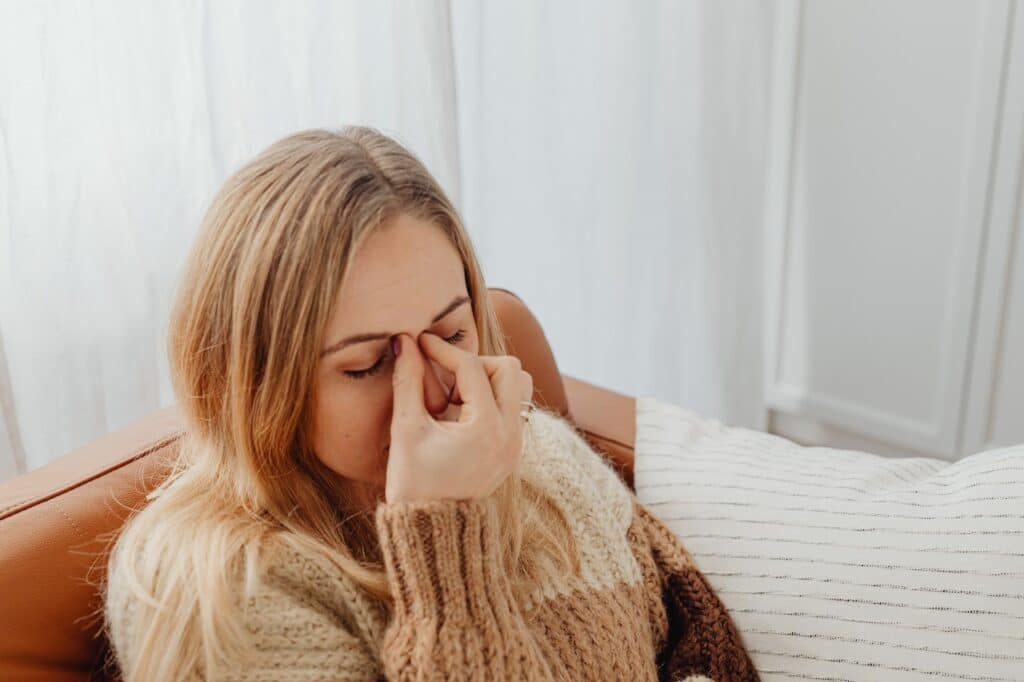 woman with sinus infectio